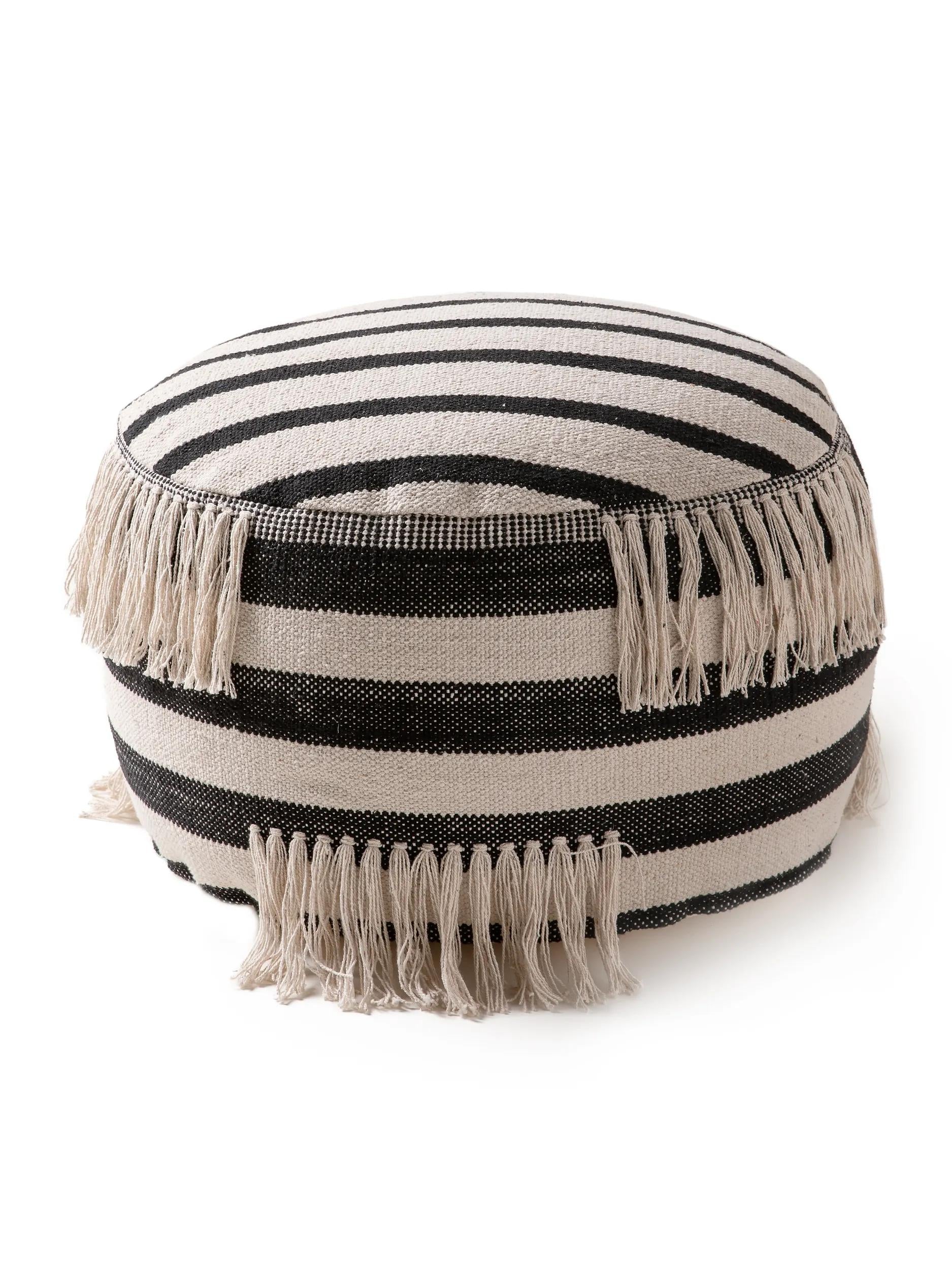 Puf Deja – Negru/Alb