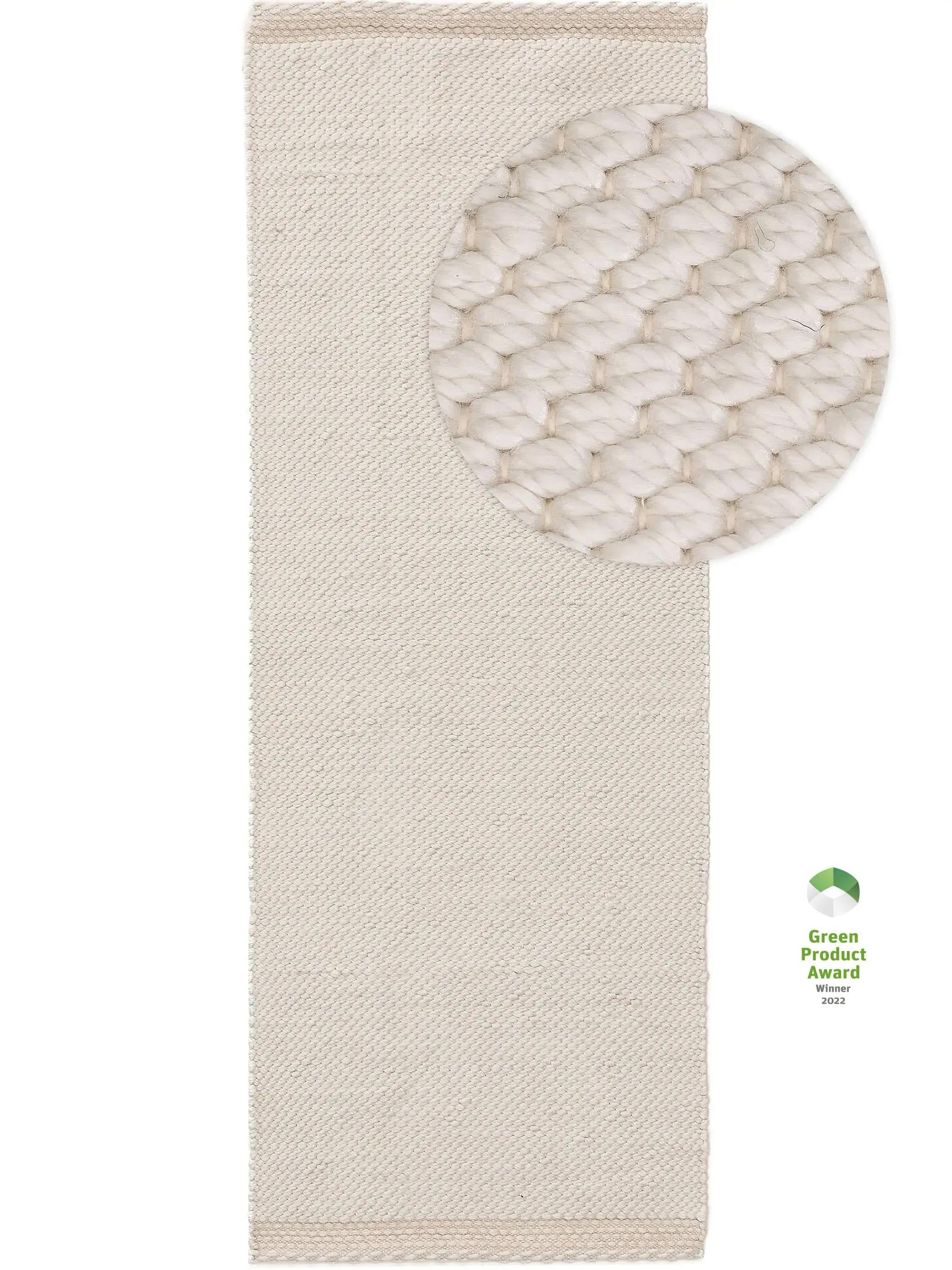 Traversă din material reciclat Kiah – Crem