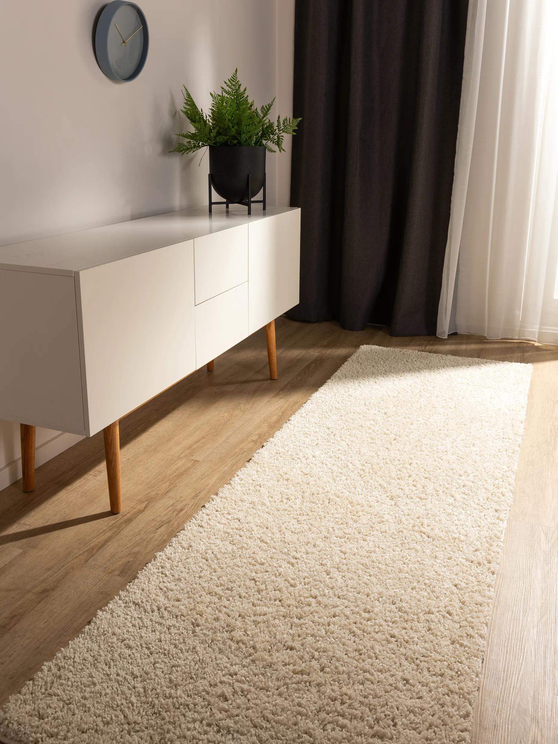 Traversă shaggy lavabil Soho – Crem