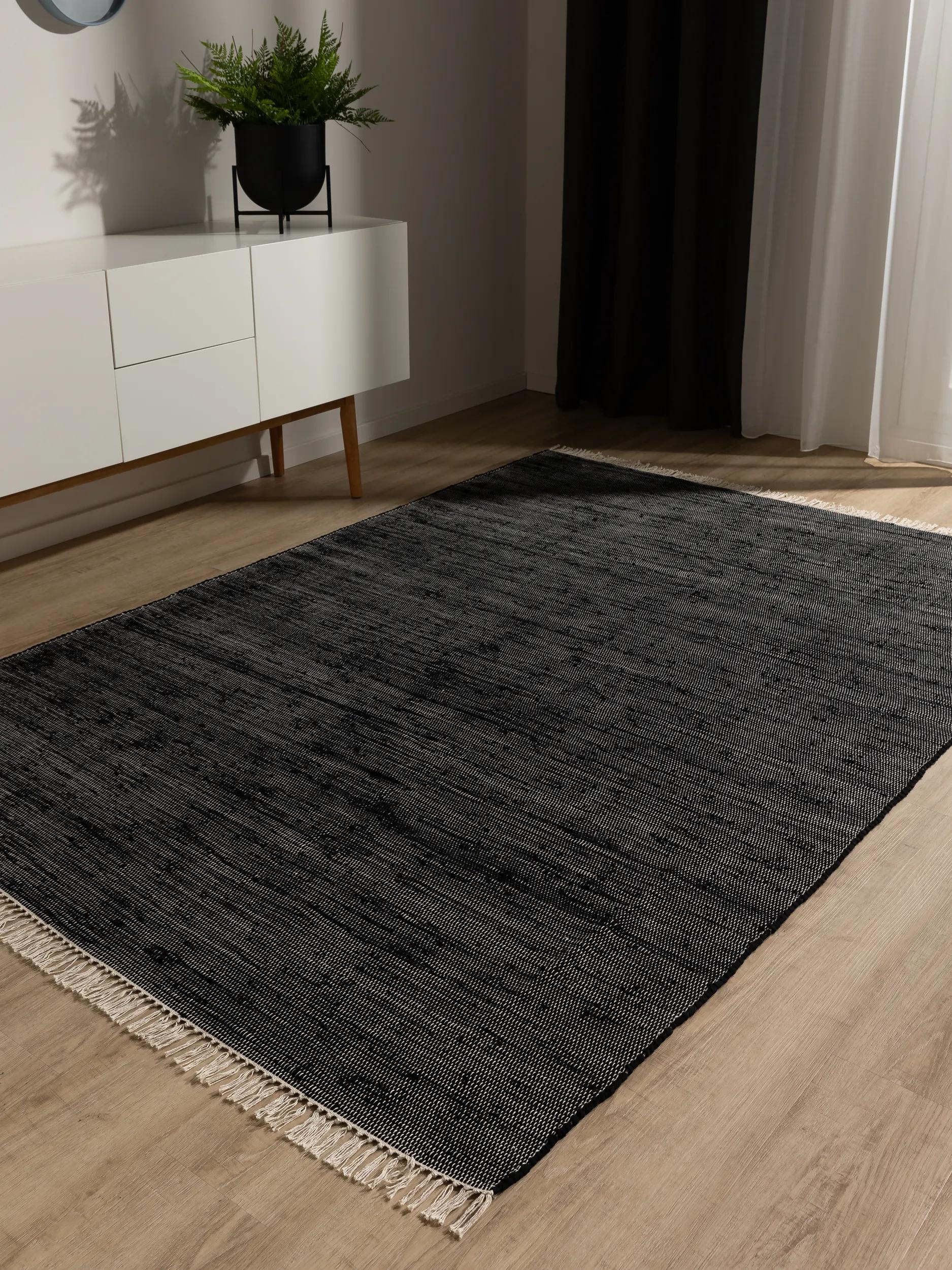 Covor din material reciclat Tom – Negru