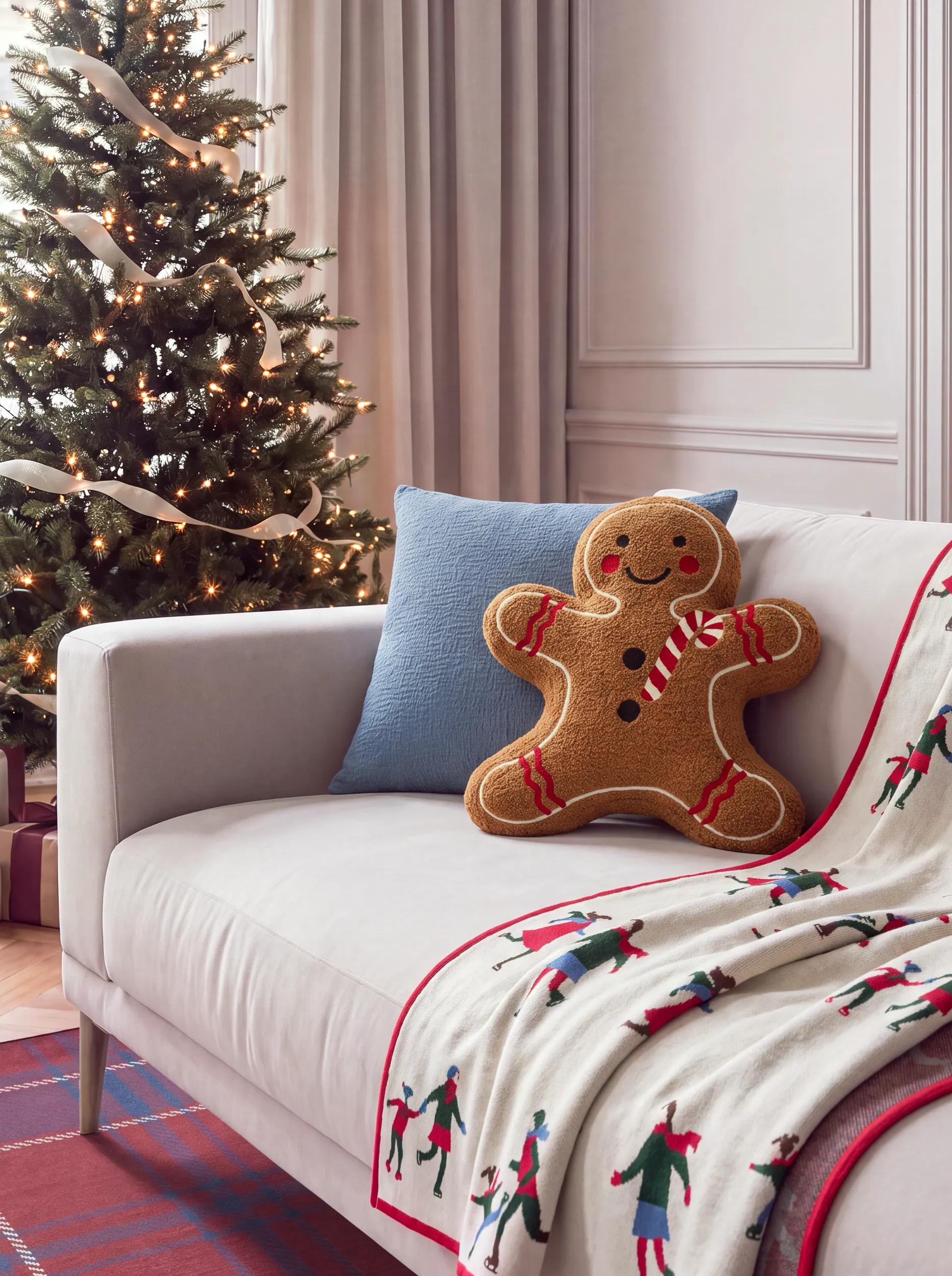Pernă de Crăciun Gingerbread Man – Maro