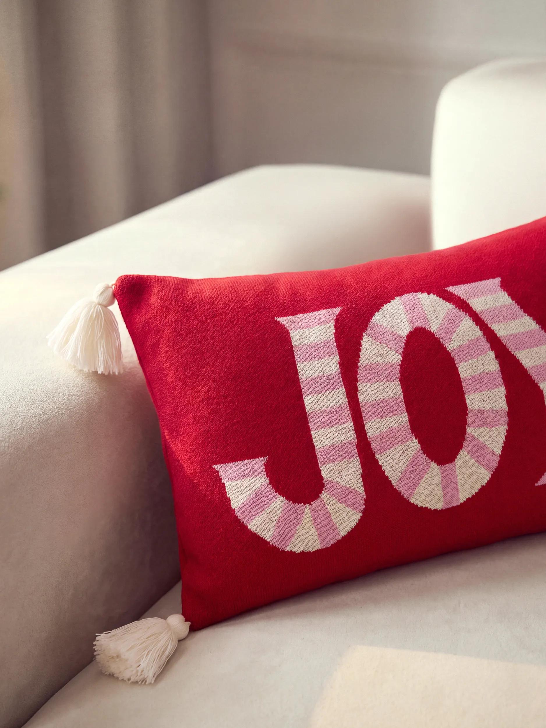 Pernă de Crăciun Joyful – Roșu